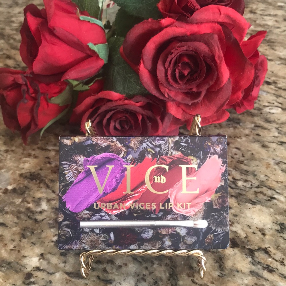 Urban decay new lip kit
